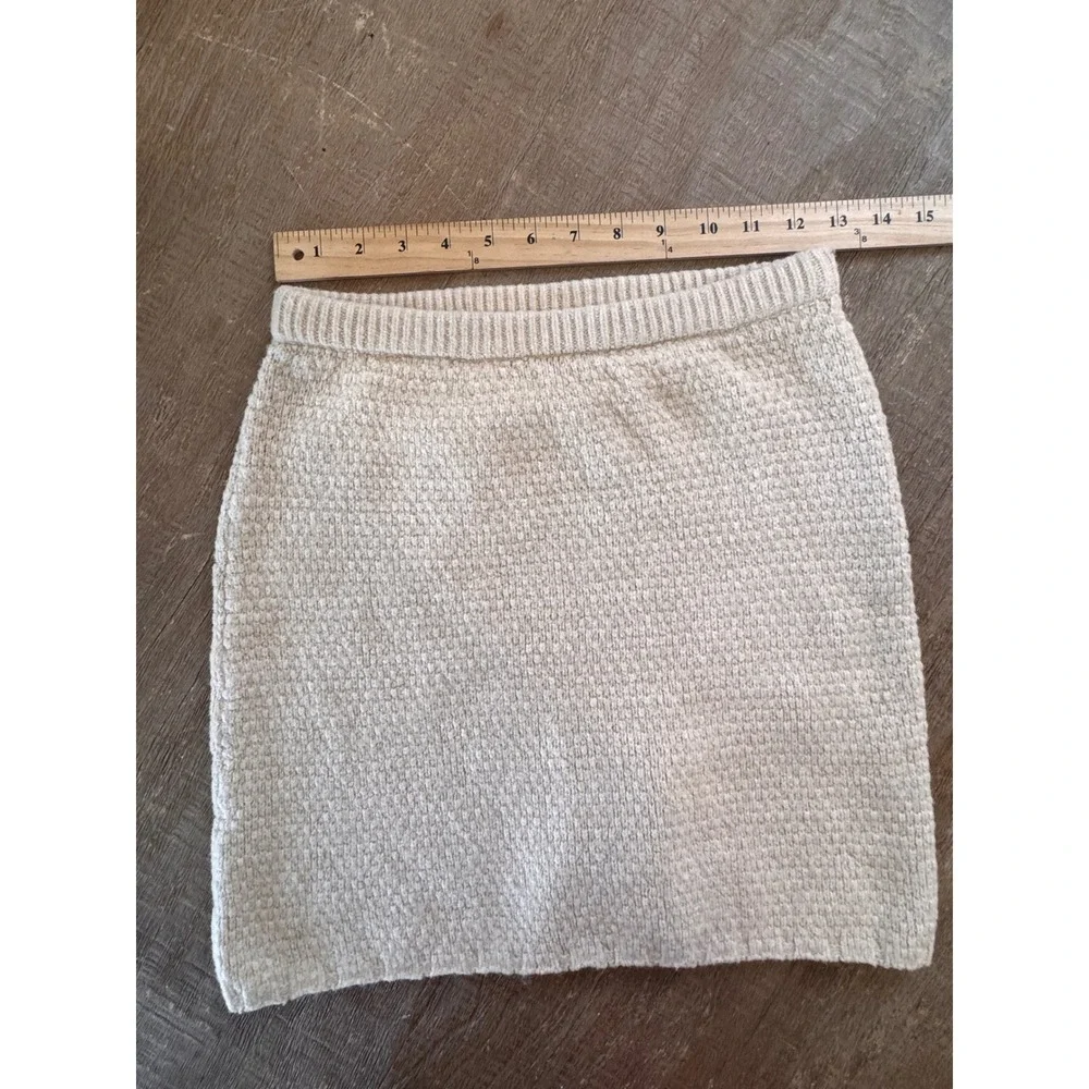 Free People Cream Boucle Knit Mini Skirt  Womens XS Textured Stretch
